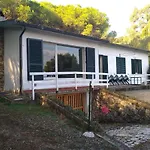 فيلة Le Grotte *